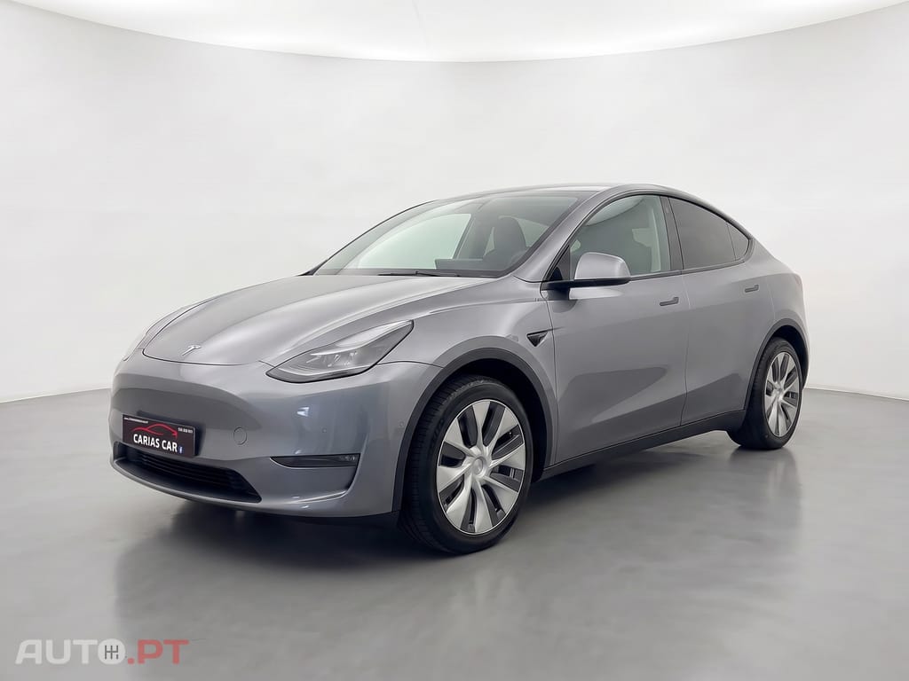 Tesla Model Y Standard Range RWD