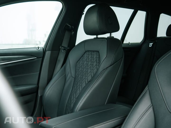 BMW 530 e Pack Desportivo M