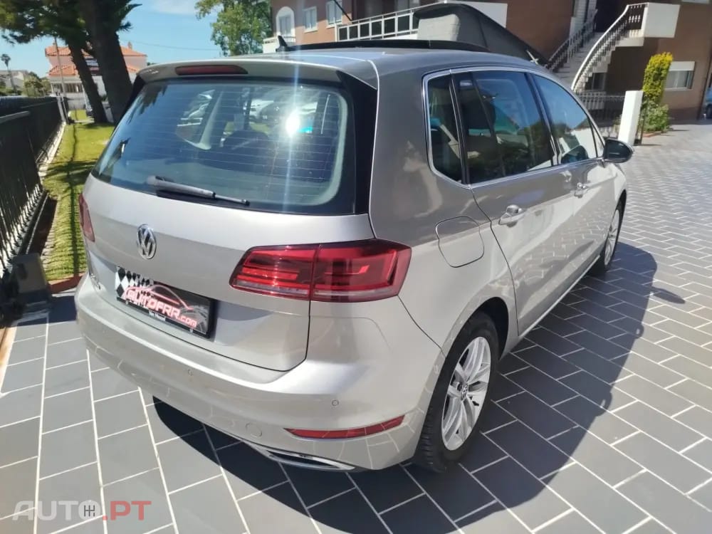 Volkswagen Golf 1.0 TSI OPF DSG Comfortline