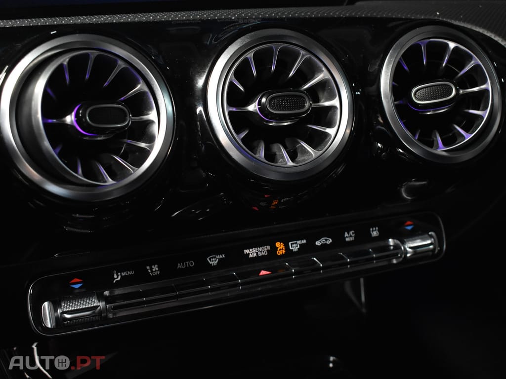 Mercedes-Benz A 250 e AMG Line 8G-DCT AMG Line