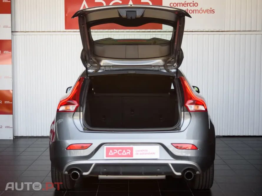 Volvo V40 1.5 T3 Sport Edition R Geartronic