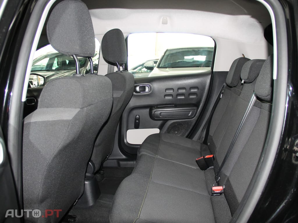 Citroën C3 1.2 PureTech Feel Pack — fotografia 7