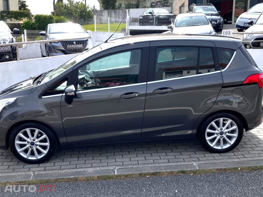 Ford B-Max 1.0 EcoBoost Titanium