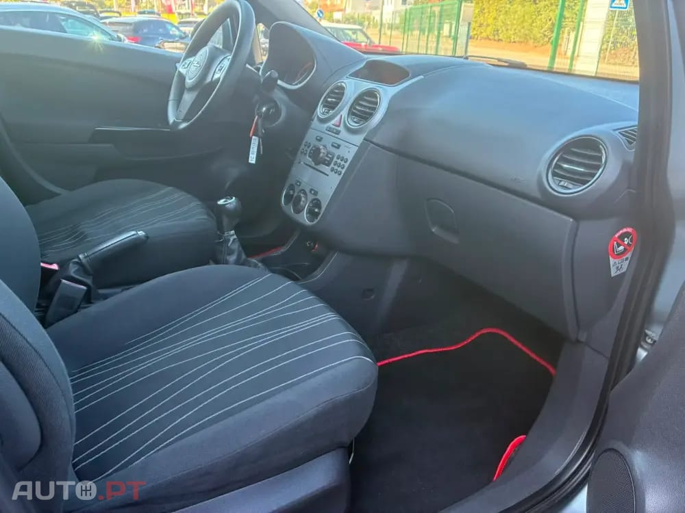 Opel Corsa 1.2 Enjoy