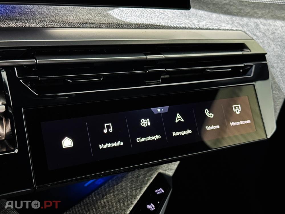 Peugeot E-3008 73 kWh GT