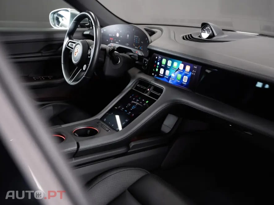 Porsche Taycan 4S