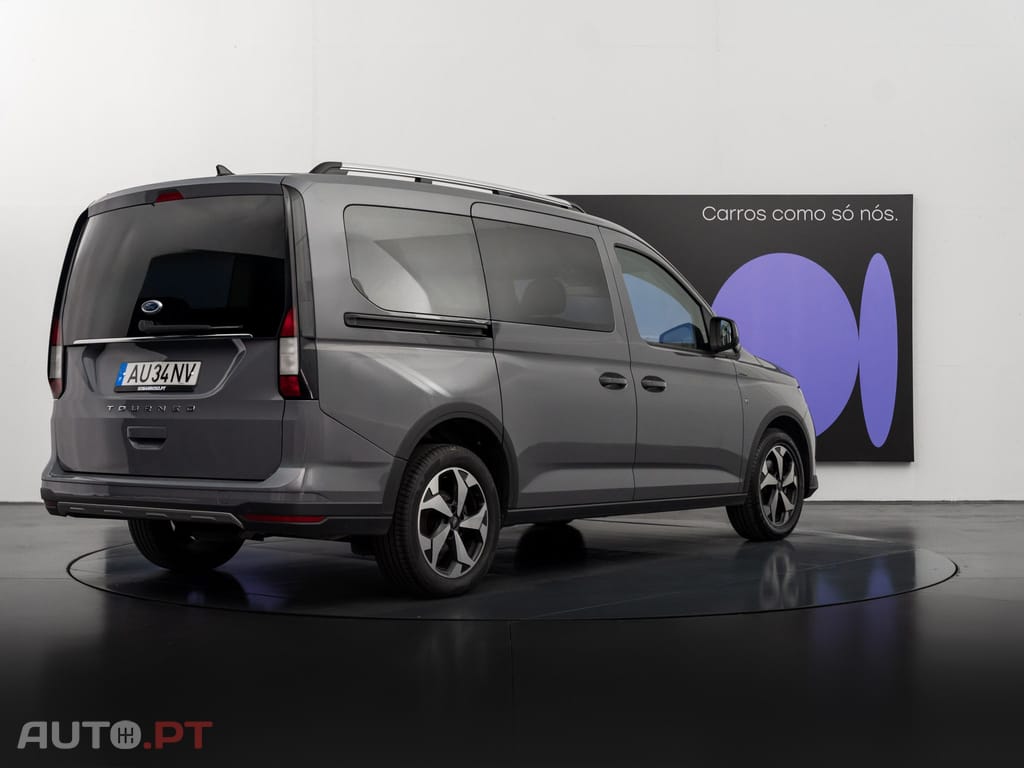 Ford Tourneo Grand 2.0 TDCi Active