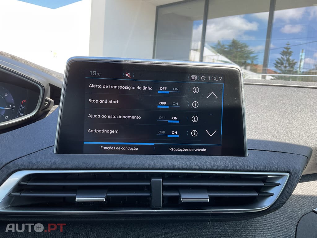 Peugeot 3008 1.5 BlueHDi Allure