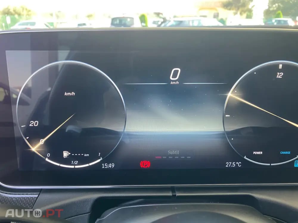 Mercedes-Benz C 180 BERLINA HB+AUTO AMG+360+PELE+J19