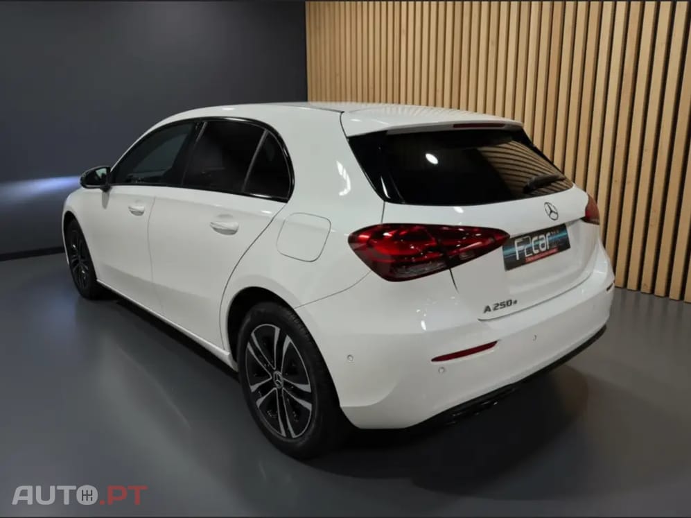 Mercedes-Benz A 250 e Progressive