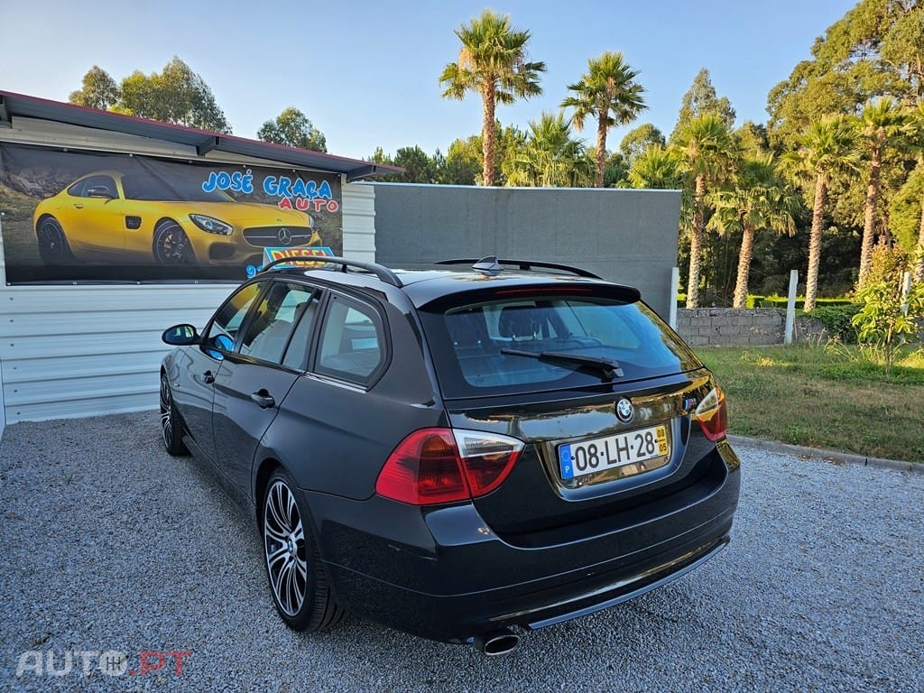 BMW 320 d Touring Navigation Sport