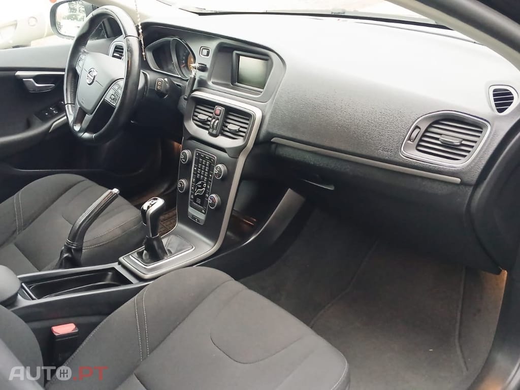 Volvo V40 2.0 D3 Kinetic