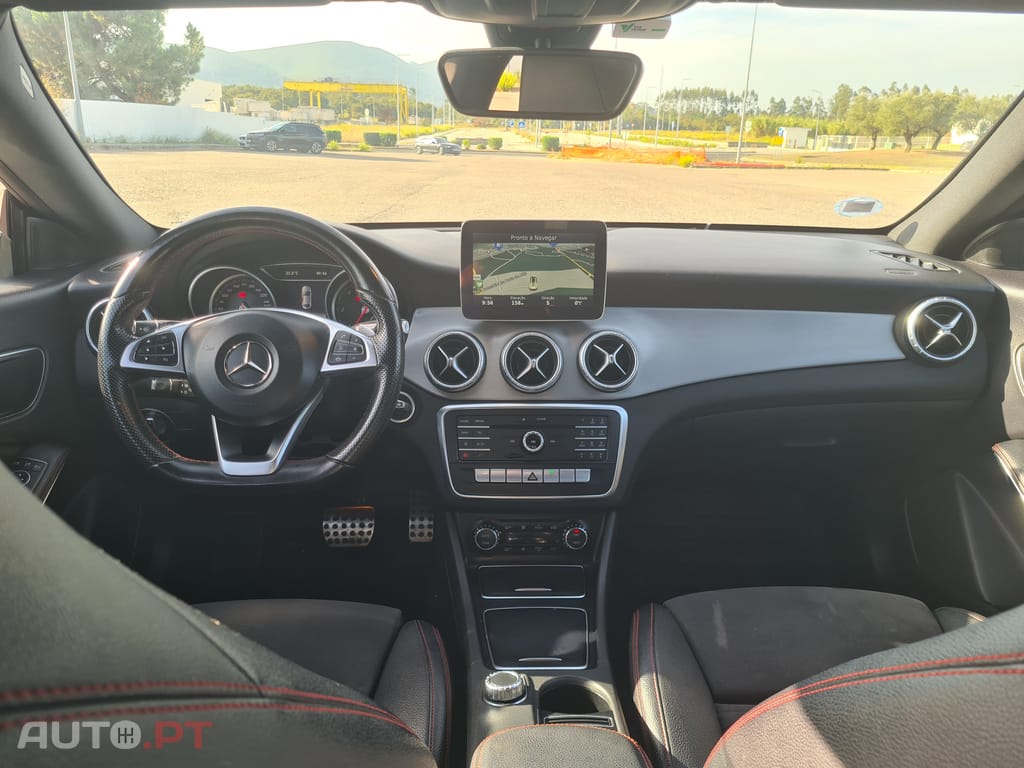 Mercedes-Benz CLA 220 AMG line aut