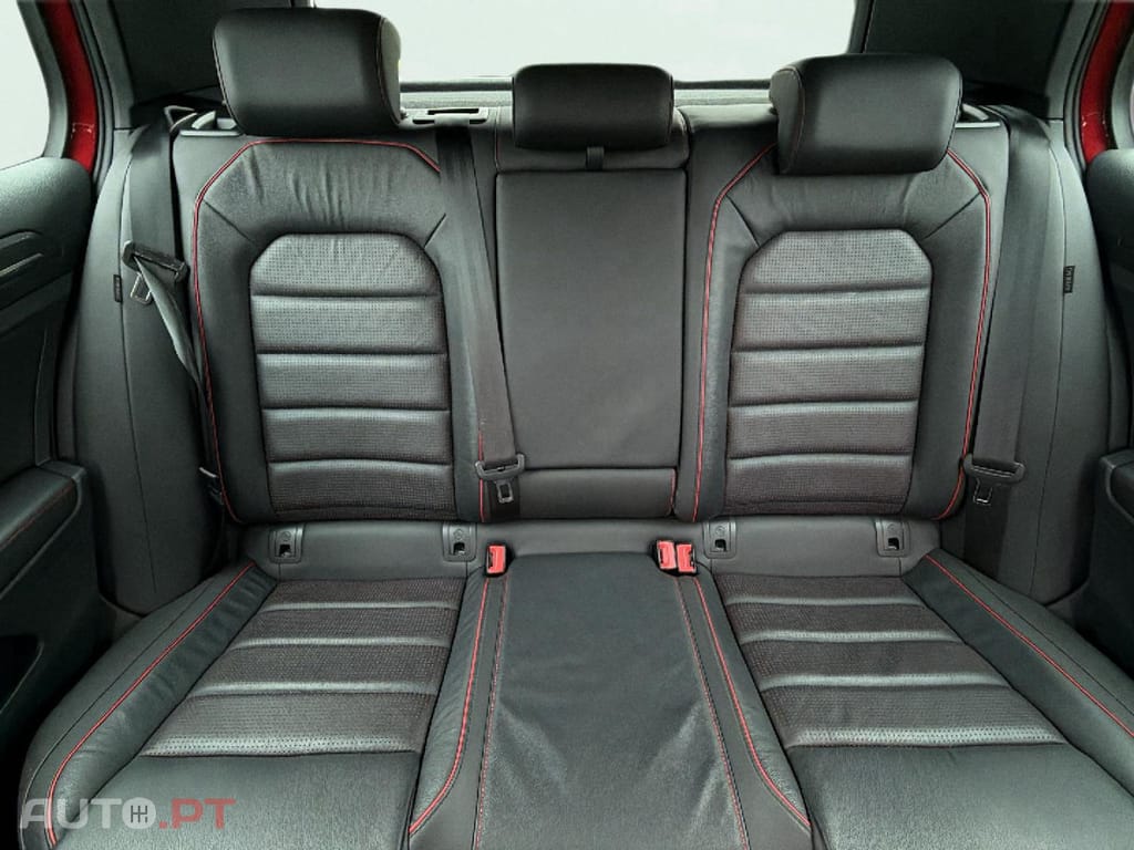 Volkswagen Golf 2.0 TSI GTI DSG Performance