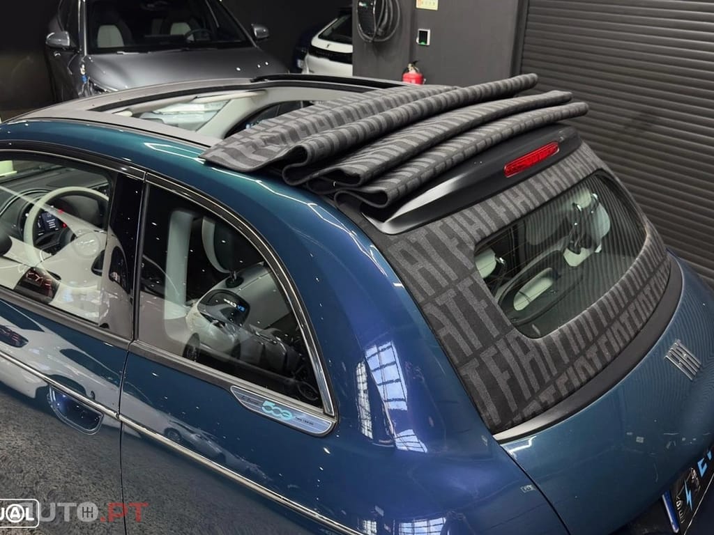 Fiat 500e La Prima