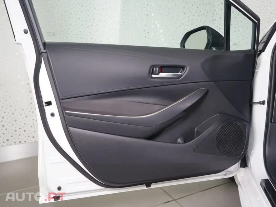 Toyota Corolla 1.8 Hybrid Active