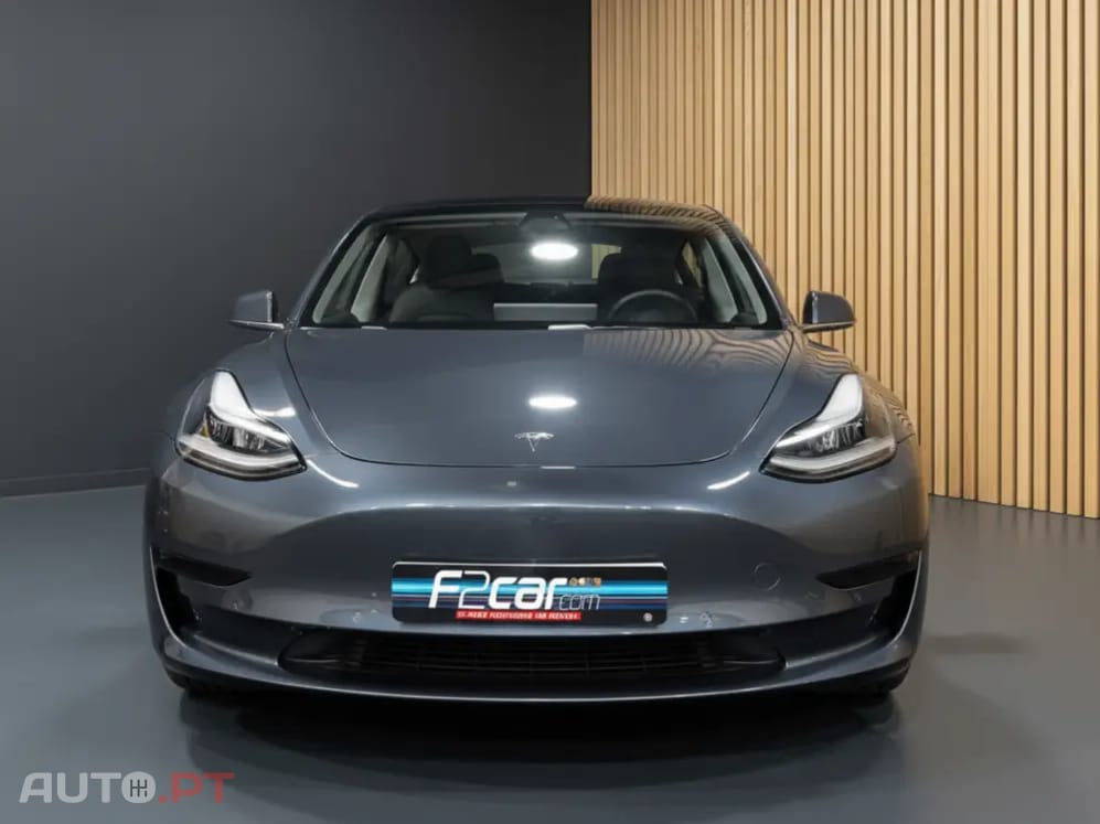 Tesla Model 3 Standard Range Plus RWD