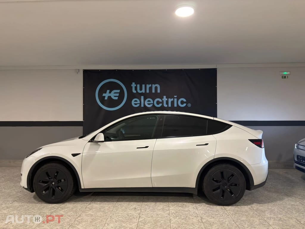 Tesla Model Y Tração Traseira Standard