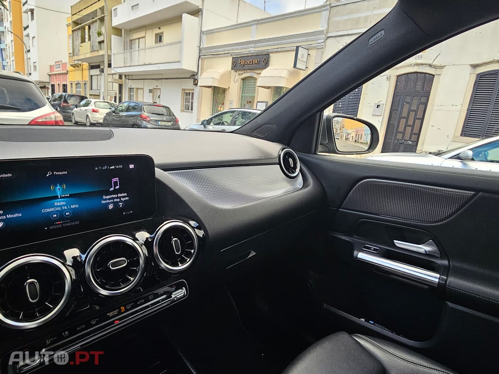 Mercedes-Benz GLA 180 Progressive