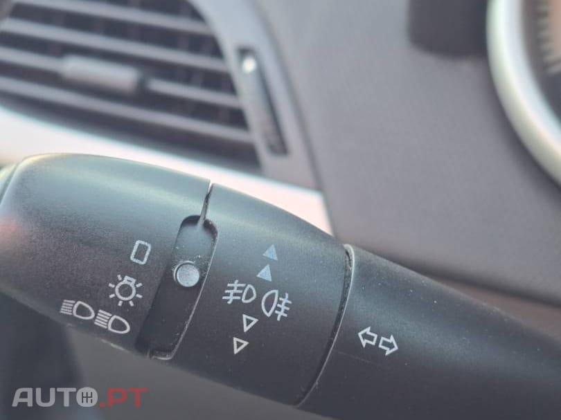 Peugeot 207 1.4 VTi Active