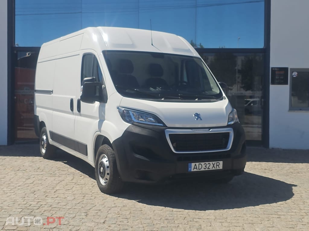 Peugeot Boxer 2.2 BlueHDi 335 L2 CD