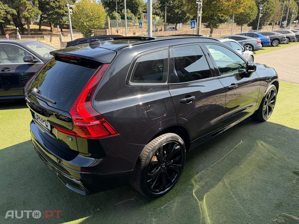Volvo XC 60 2.0 T6 PHEV Black Edition AWD — fotografia 13