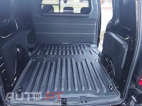 Peugeot Partner 1.6 HDI 3 Lugares 100CV - Extras