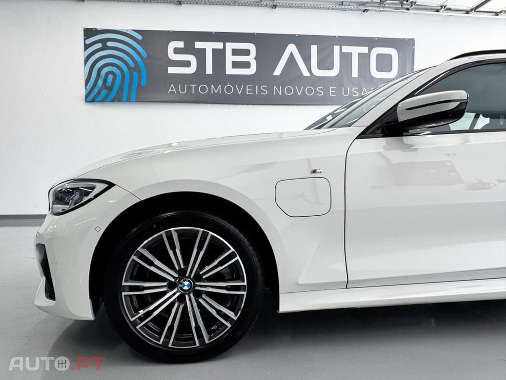 BMW 320 e Touring xDrive Auto Sport