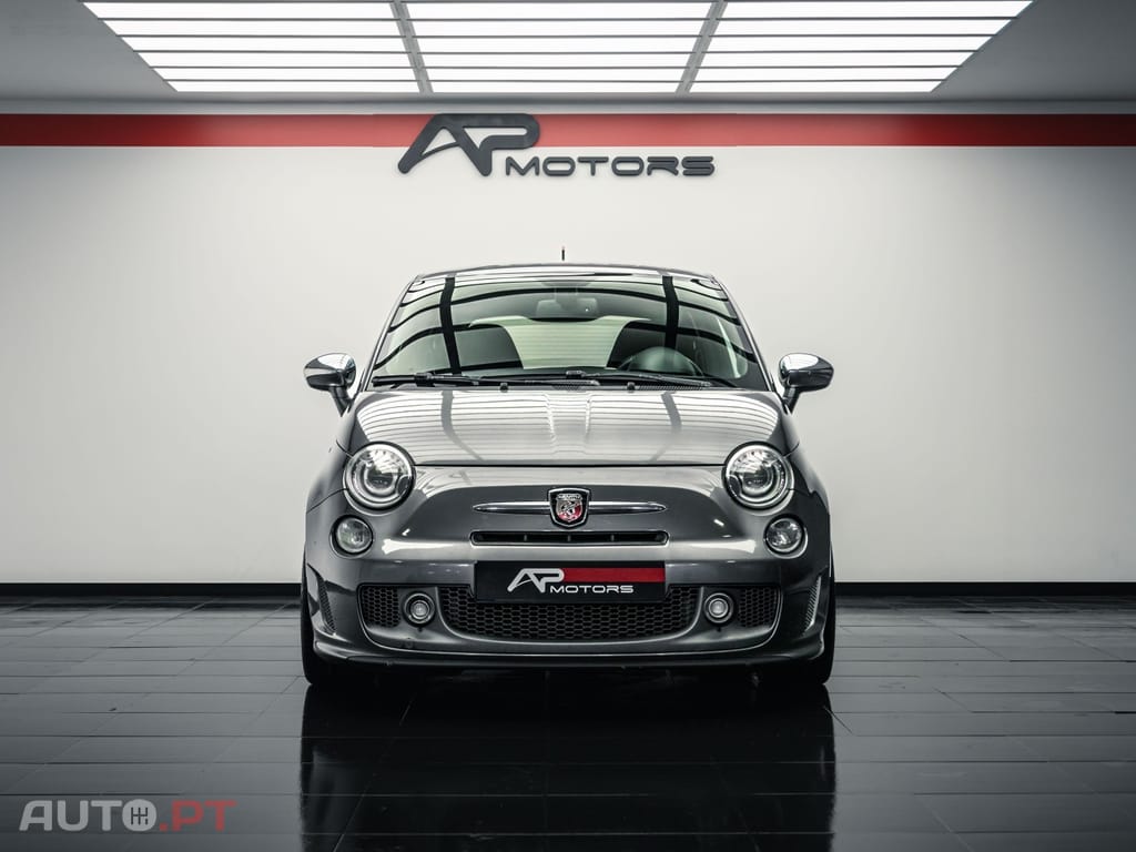 Abarth 595 SCUDERIA ITALIA