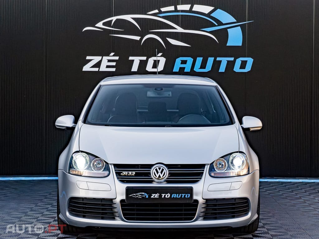 Volkswagen Golf 3.2 R32 4Motion