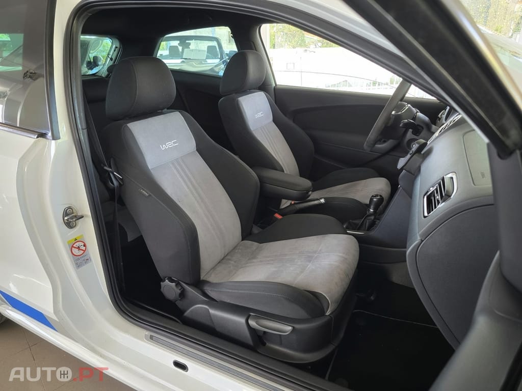 Volkswagen Polo 2.0 TSI R WRC