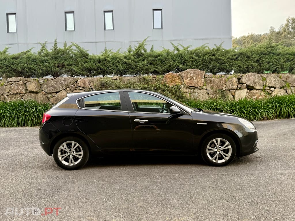 Alfa Romeo Giulietta 1.6 JTDm Distinctive