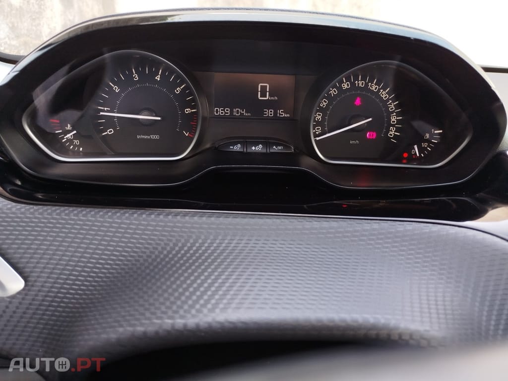 Peugeot 2008 1.2 PureTech Style