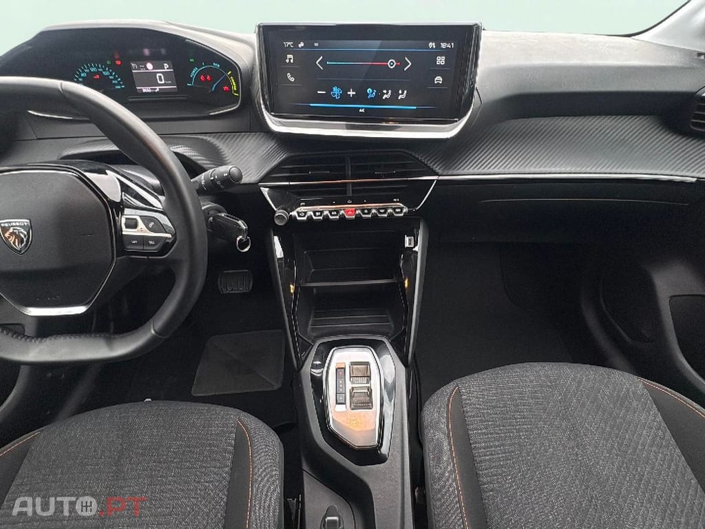 Peugeot 208 1.2 Hybrid Style e-DCS6