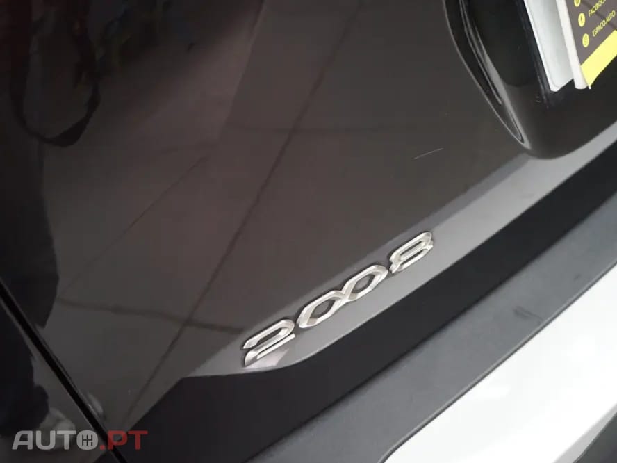 Peugeot 2008 1.2 PureTech Allure