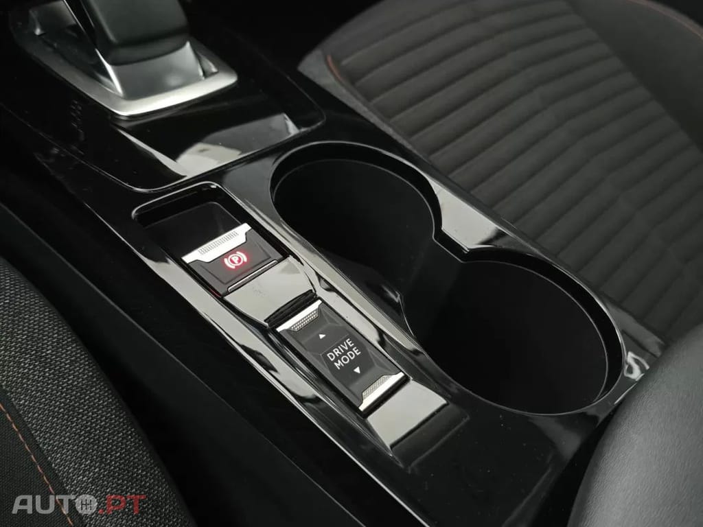 Peugeot E-208 50 kWh Active