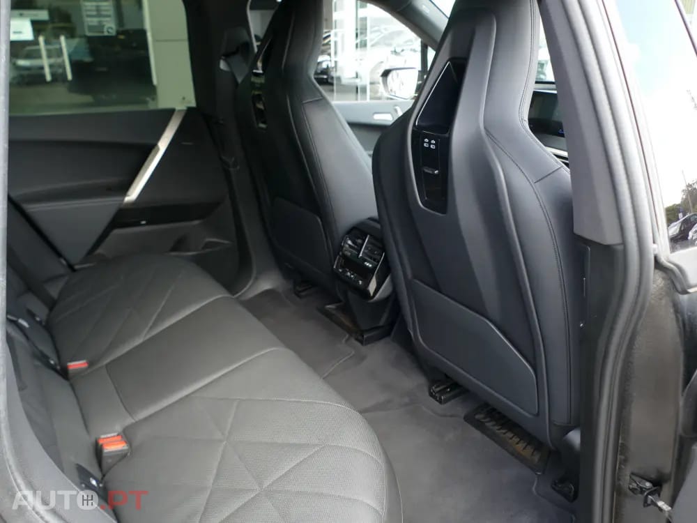 BMW iX xDrive 40 Pack Desportivo
