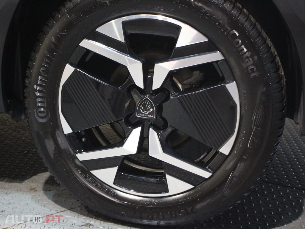 Peugeot E-2008 50 kWh GT