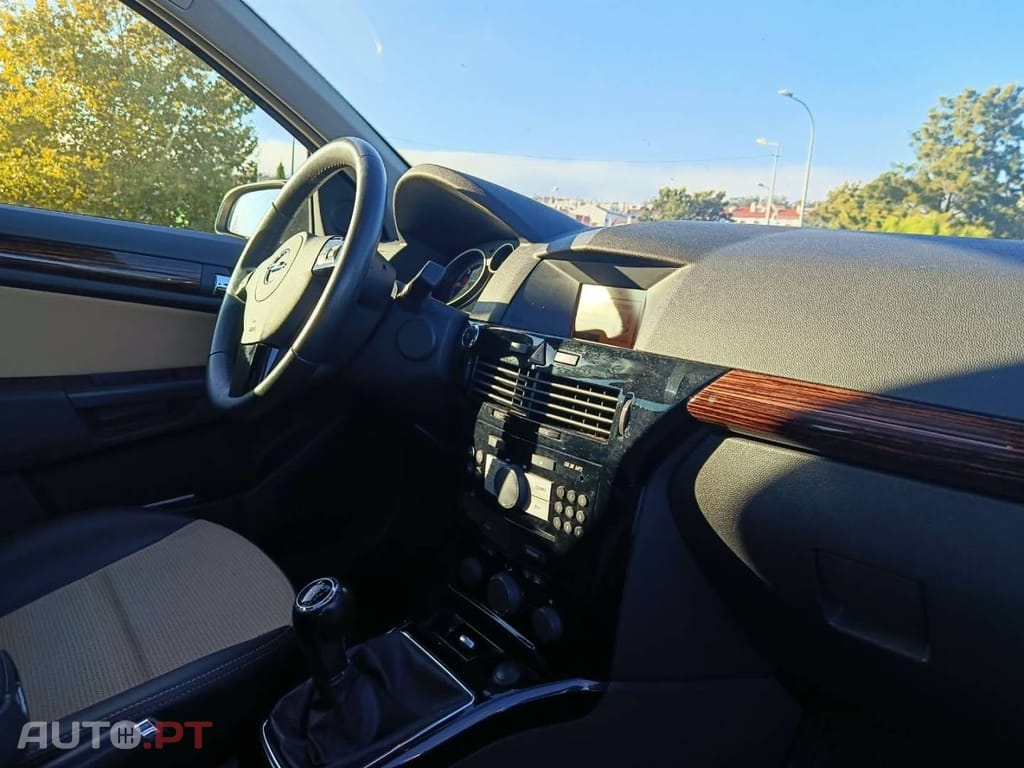 Opel Astra Caravan 1.7 CDTi Cosmo Plus