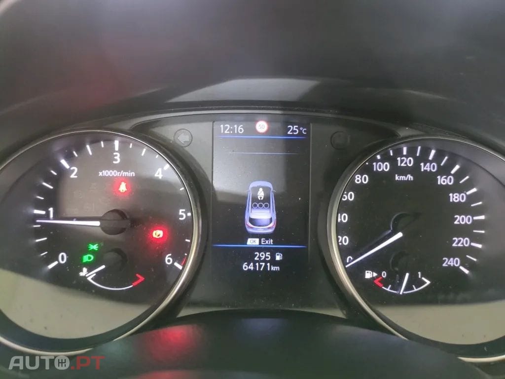 Nissan Qashqai 1.5 dCi N-Connecta J18