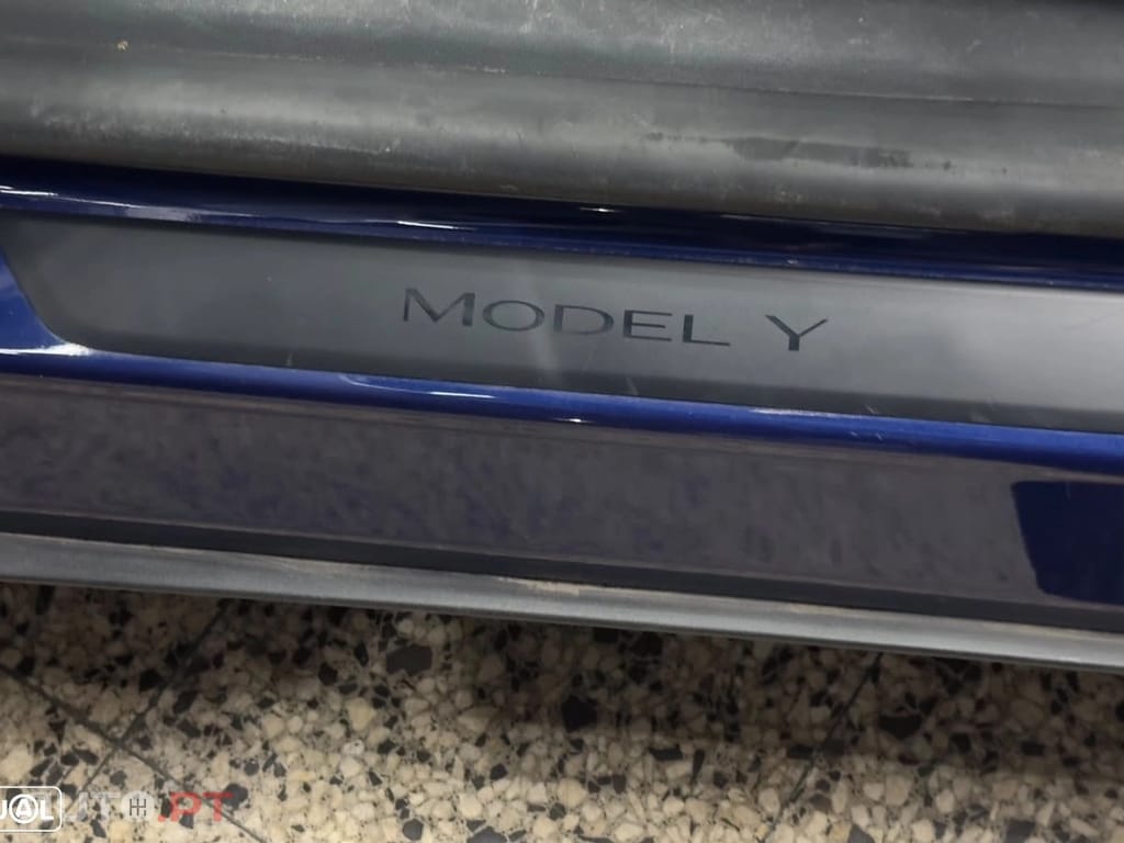 Tesla Model Y Performance Dual Motor AWD