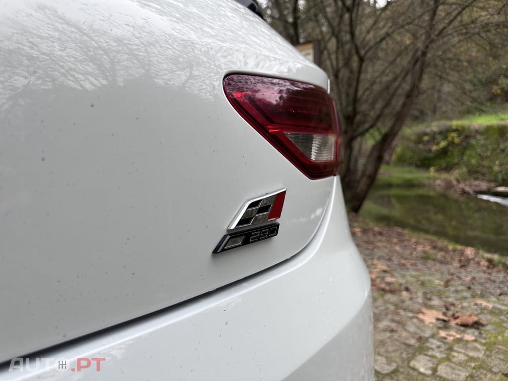Seat Leon 2.0 TSI Cupra DSG S/S