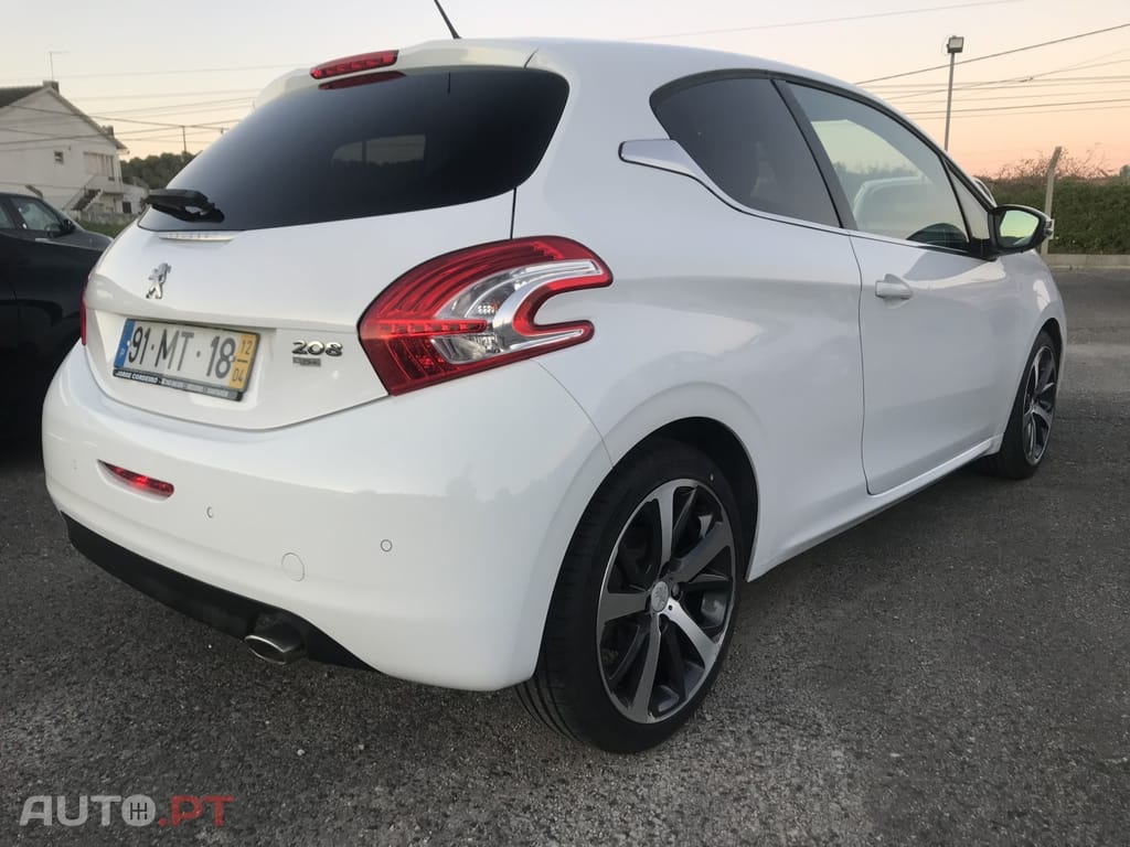 Peugeot 208 1.6 e-HDi Allure