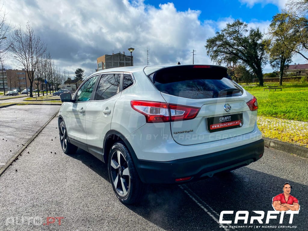 Nissan Qashqai 1.2 DIG-T N-Connecta RS+PS 18 Xtronic