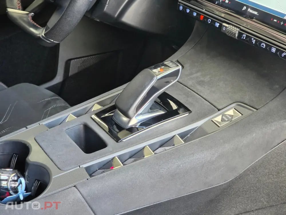 DS DS7 Crossback E-Tense Performance Line EAT8