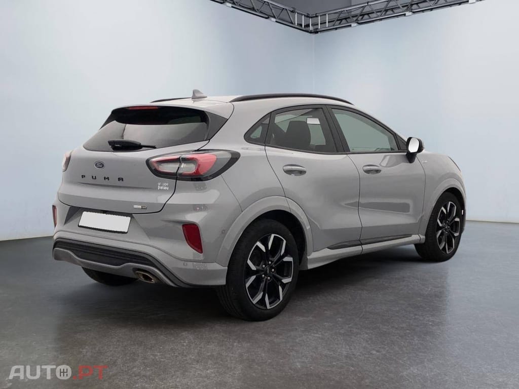 Ford Puma 1.0 EcoBoost mHEV ST-Line