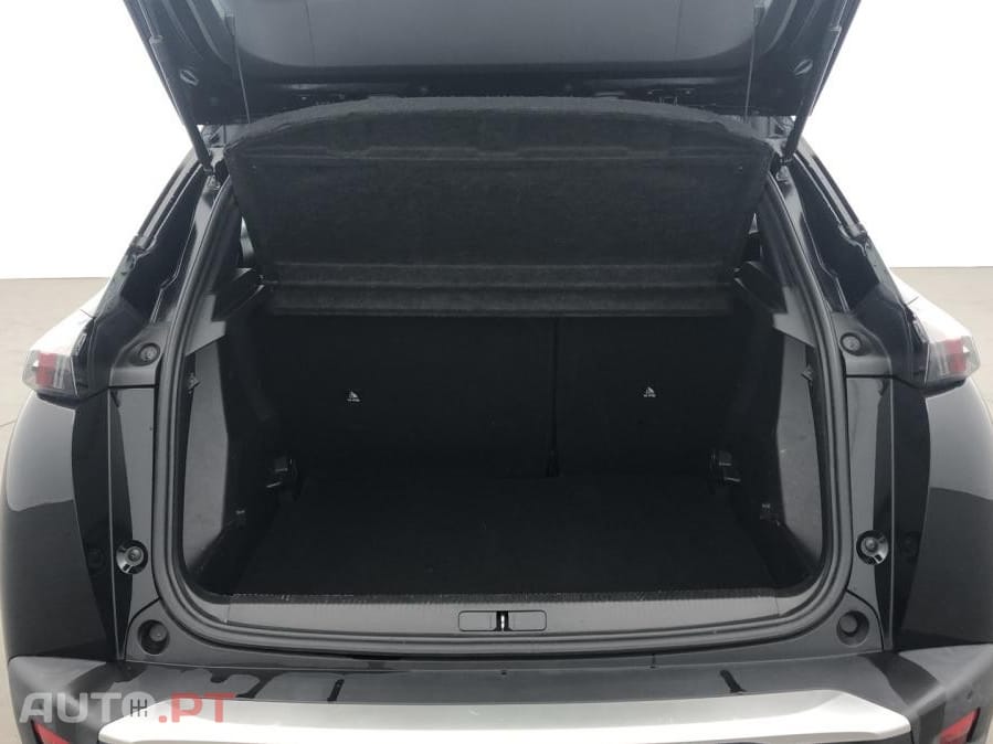 Peugeot 2008 1.2 PureTech Active Pack EAT8