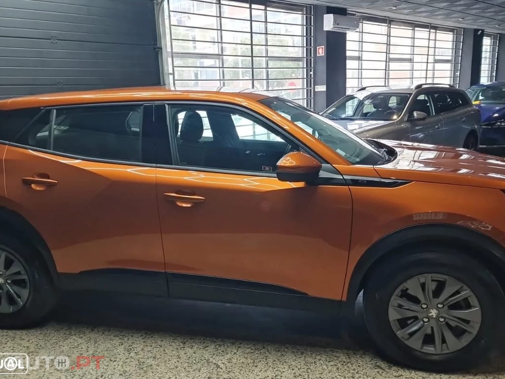 Peugeot E-2008 50 kWh Active Pack