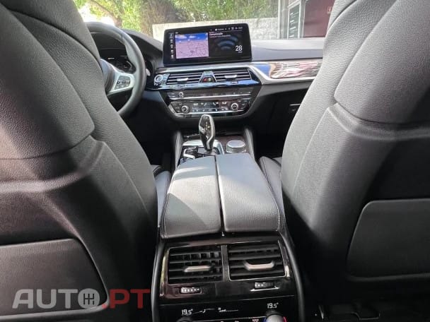 BMW 530 e Line Luxury