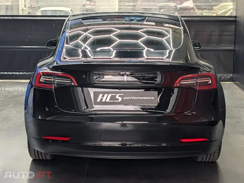 Tesla Model 3 Standard Range Plus RWD